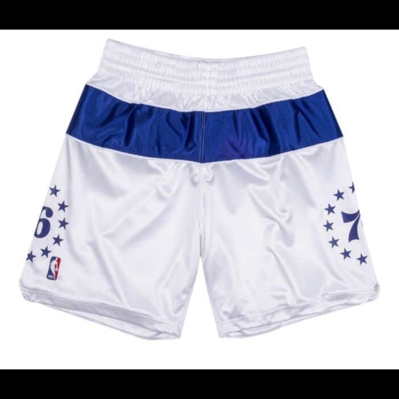 Mitchell & Ness - Picture 2 of 3